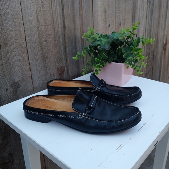 Cole Haan Slip on Loafers Color Black Size 8.5B - Picture 1 of 7